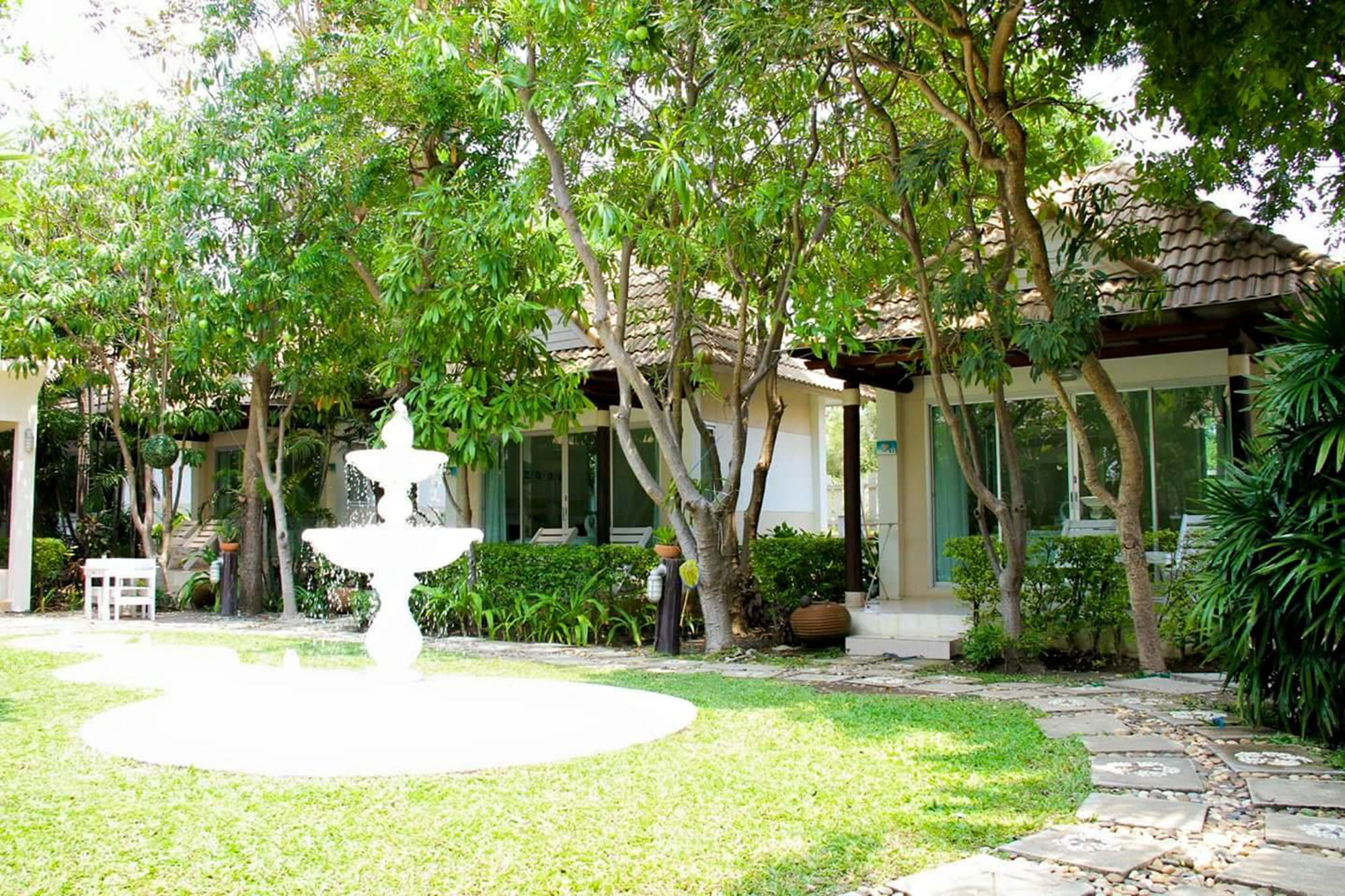 Chez Nous Boutique Resort Банхатчао-Самран Экстерьер фото