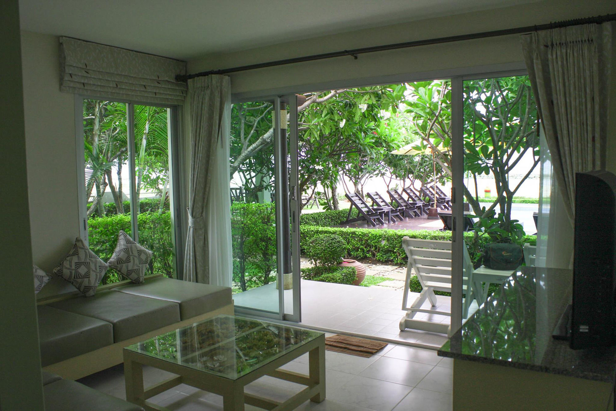 Chez Nous Boutique Resort Банхатчао-Самран Экстерьер фото